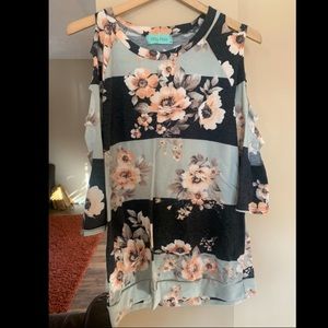 Floral Top with Cut out Arms